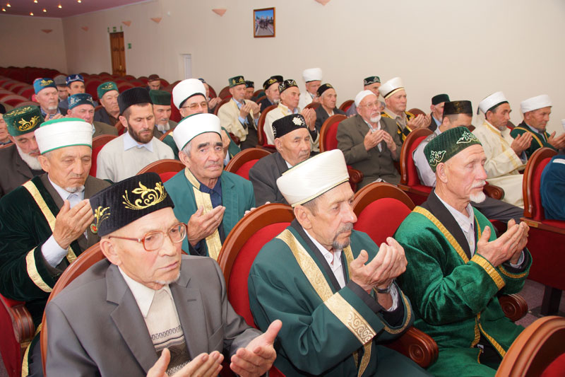 В Нурлатском районе состоялось Отчетно-выборное собрание имамов