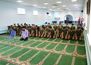 Воспитанники оборонно-спортивного оздоровительного лагеря посетили Соборную мечеть Пензы