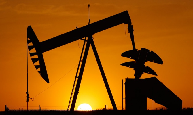 Эксперты назвали чрезмерным падение цен на нефть