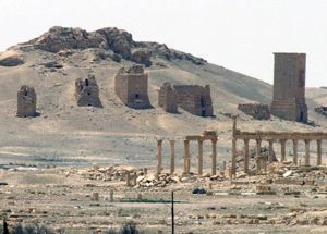 Боевики ДАИШ разрушили античную Триумфальную арку в сирийской Пальмире