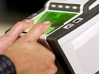 В местах въезда иностранцев могут быть установлены комплексы для сканирования отпечатков пальцев