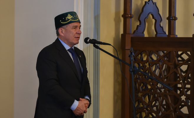 Президент Татарстана Рустам Минниханов принял  участие в  открытии Галеевской мечети