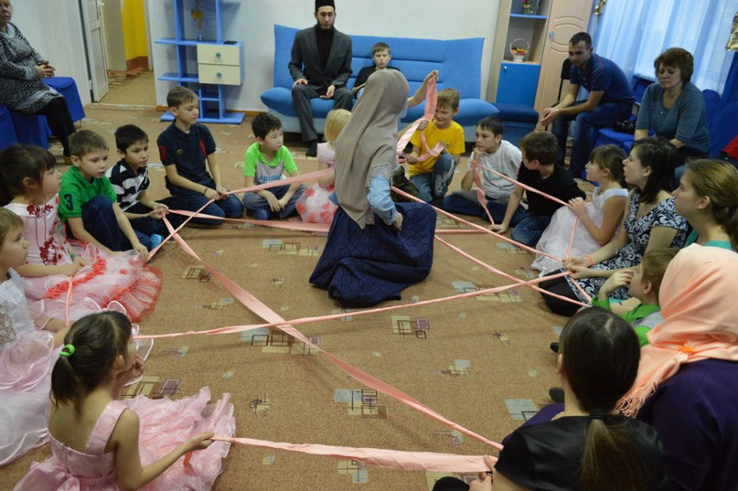 "Нурия" организовала праздник для детей  в  бугульминском  приюте