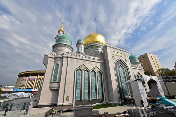Плату за вход в Соборную мечеть Москвы взимать не будут