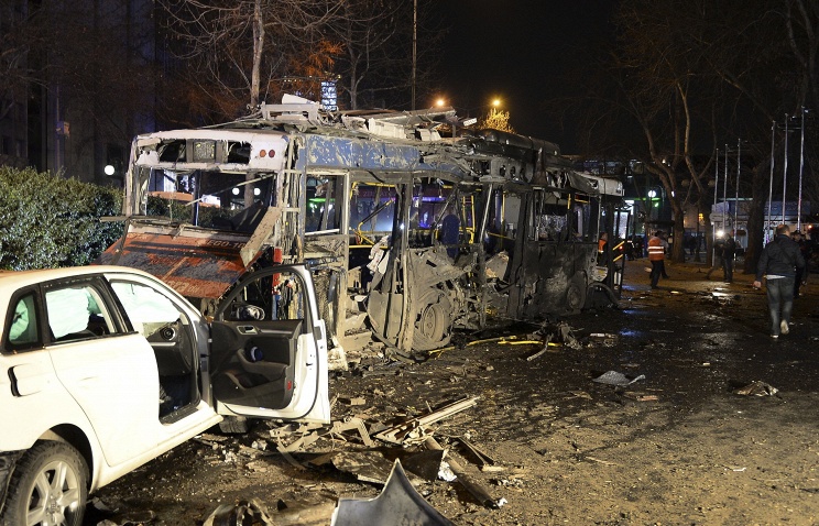 Более 34 человек погибли, не менее 125 пострадали во время теракта в Анкаре