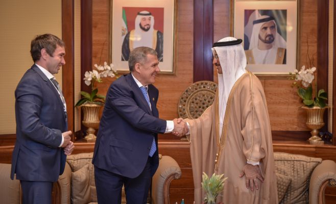Рустам Минниханов встретился с министром экономики ОАЭ Султаном Аль-Мансури