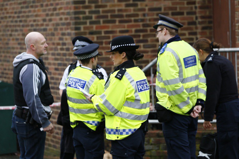 The Guardian: полиция Манчестера извинилась перед мусульманами