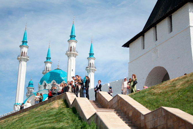 Казань вошла в тройку самых популярных городов для летних путешествий