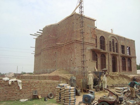 Мусульмане построят в Пакистане церковь для соседей-христиан