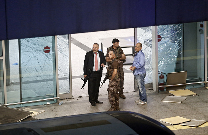 Два террориста-смертника из аэропорта Стамбула оказались россиянами