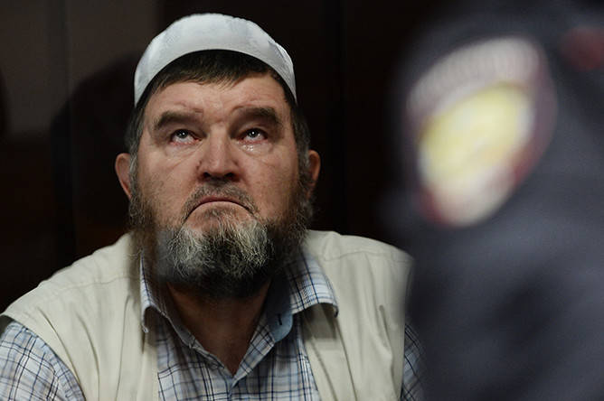 Имама московской мечети Махмуда Велитова оставили под домашним арестом