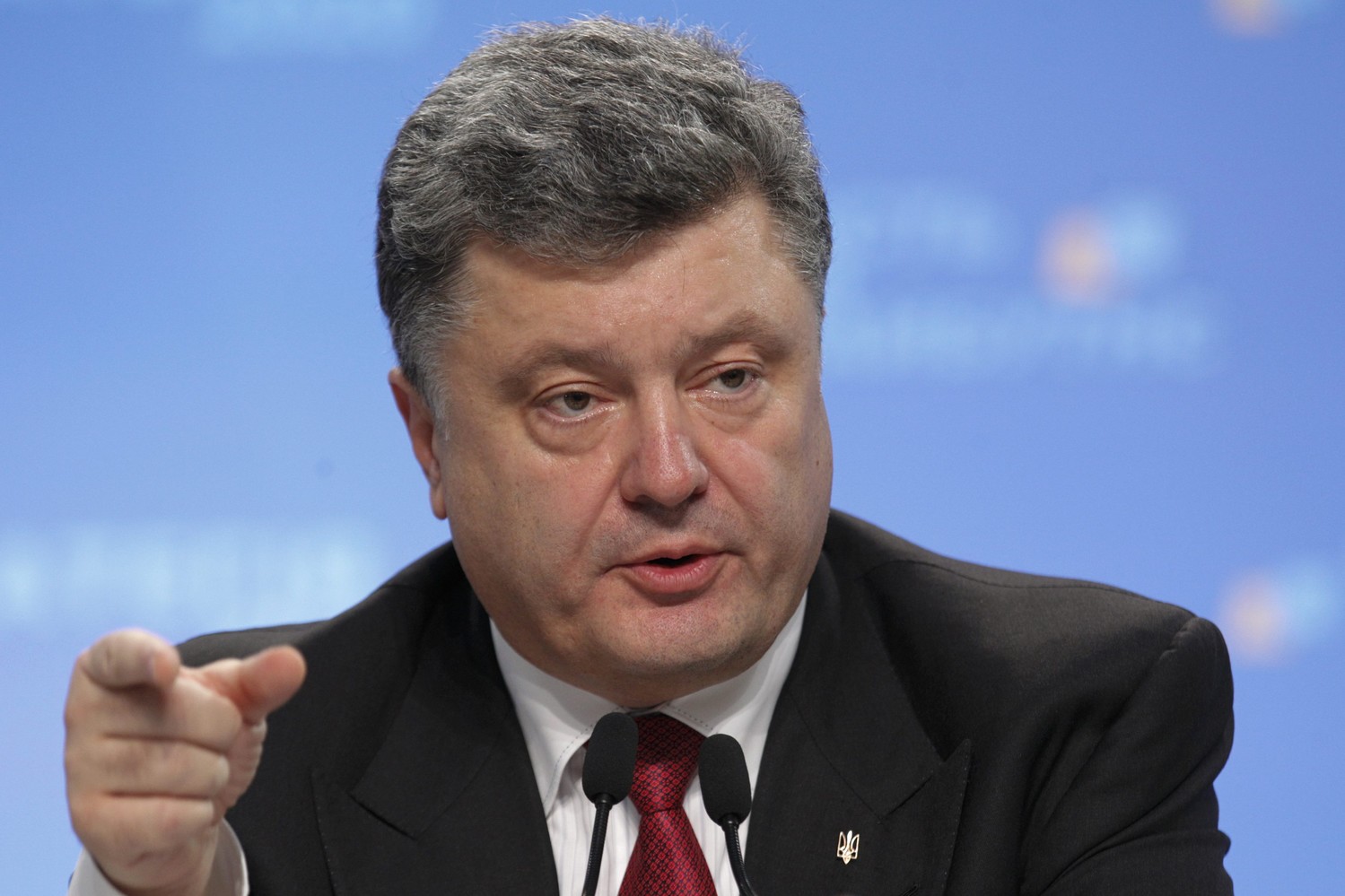 Порошенко поручил привести подразделения Украины на границе с Крымом в боеготовность
