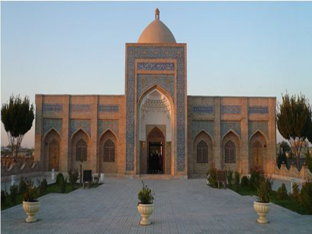 Ислам в Узбекистане: имя Аллаха под запретом на ТВ