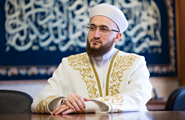Муфтий Татарстана принимает участие в работе евразийского исламского совета