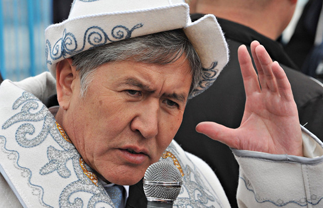 США пытаются дестабилизировать ситуацию в Киргизии