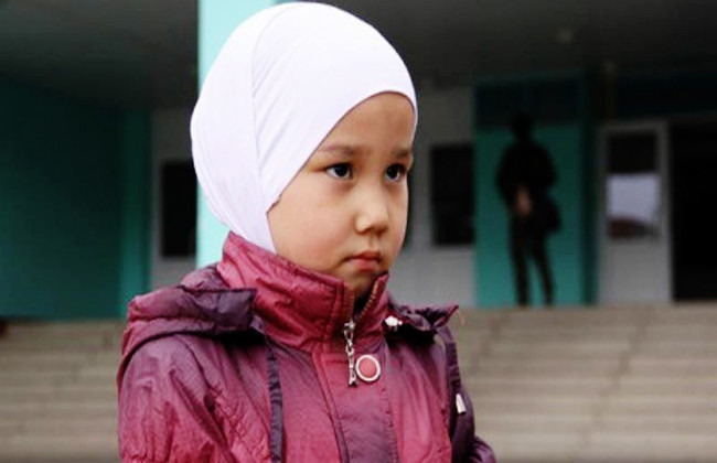 В школах Казахстана хиджаб вне закона