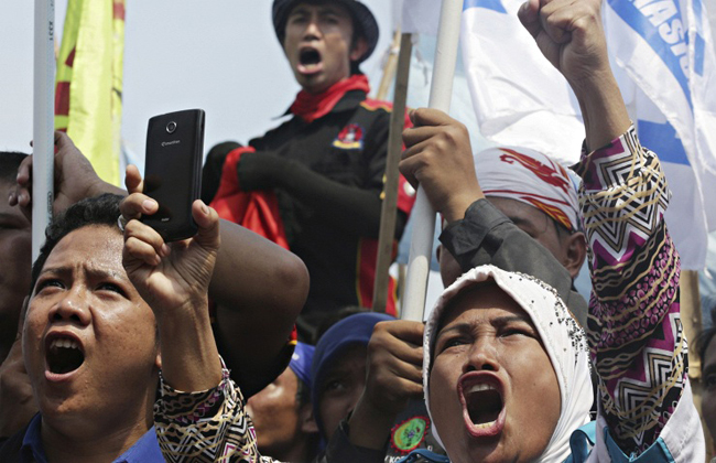 В Индонезии прошел многотысячный митинг мусульман