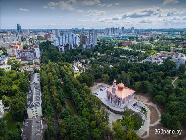 Минская Соборная мечеть издалека