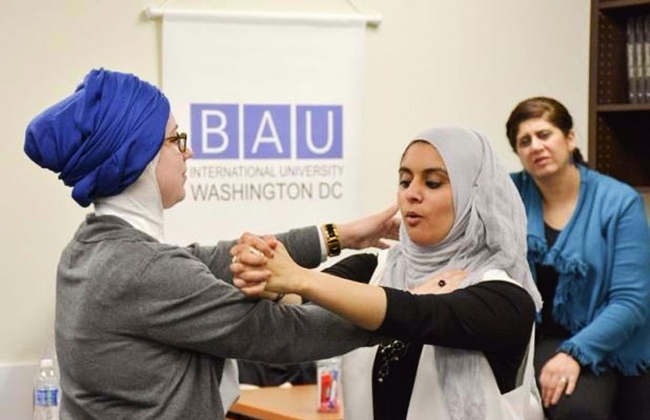 Американка организовала курсы самообороны для мусульманок