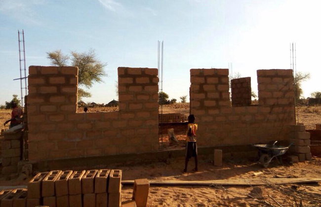 Дагестанцы строят мечеть в Нигере