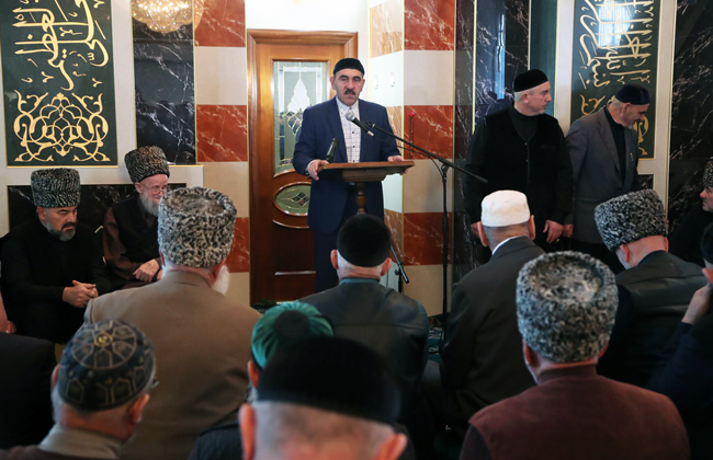 Евкуров выступил с речью в центральной мечети Назарани