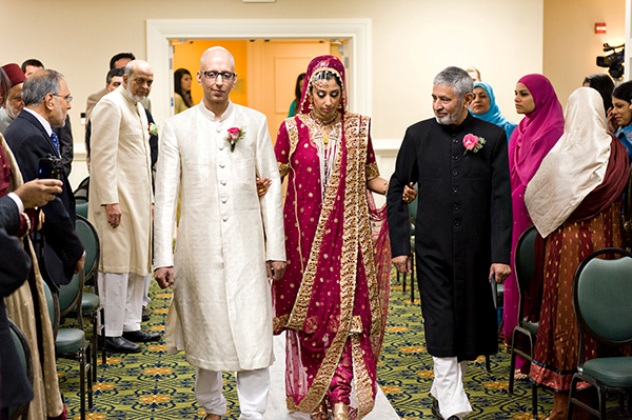 Одеяние невесты на никахе соответствует наряду невесты в индуистской т