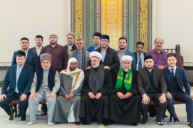Мечеть «Ярдэм» посетила делегация исламских ученных арабских стран