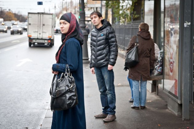 Уступать иль не уступать: истории мусульманок в общественном транспорте