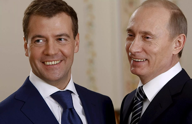 Путин и Медведев поздравили Рустама Минниханова с юбилеем