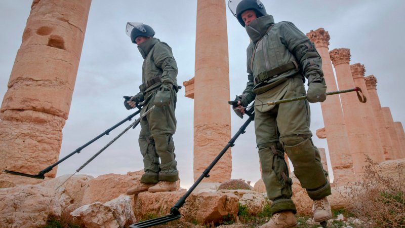 Российские саперы разминировали 21 объект в сирийской Пальмире