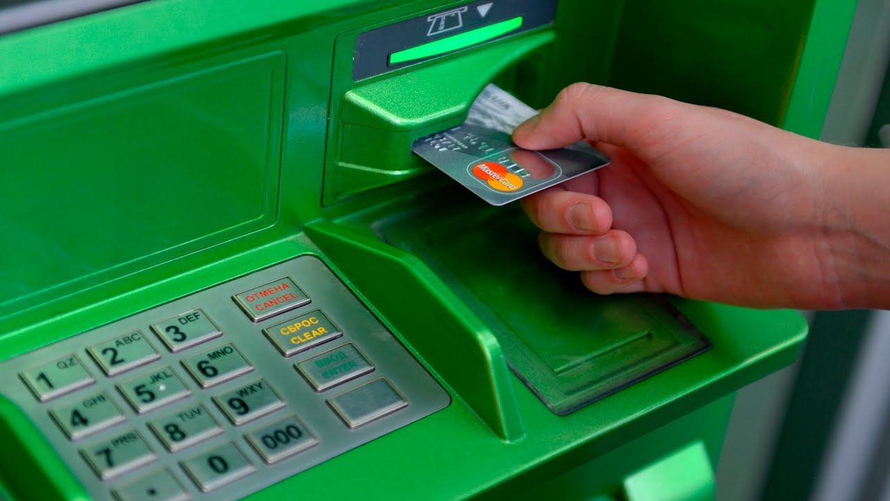 Российские банки планируют внедрять в  банкоматах идентификацию по лицу