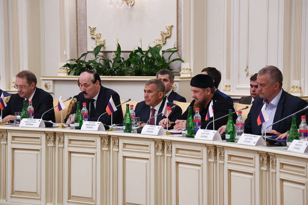«Россия – исламский мир» что обсуждают на заседании в Чечне?