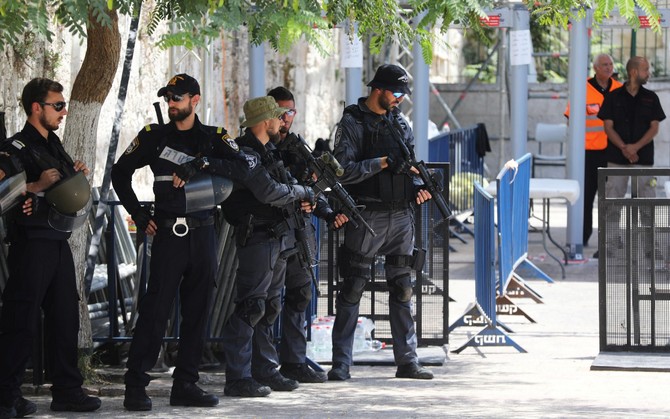 Полиция Израиля установила камеры наблюдения у входа в мечеть аль-Акса