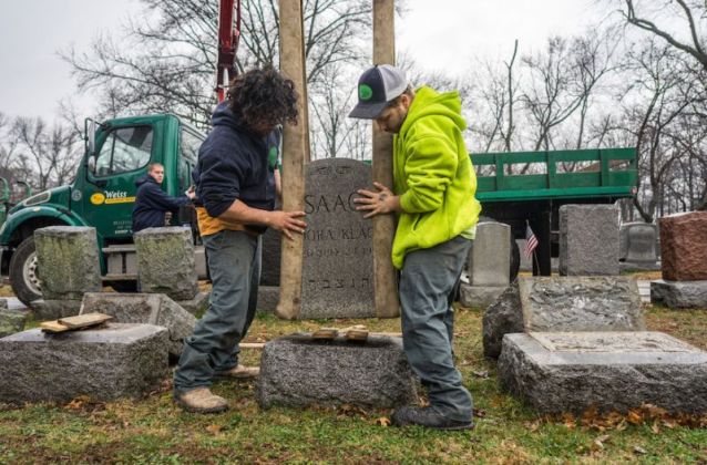 Мусульмане в США помогли восстановить иудейское кладбище