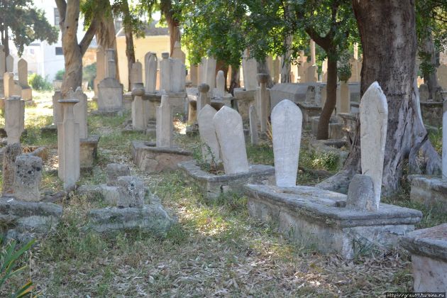 Власти Греции не разрешили мусульманам создавать свои кладбища