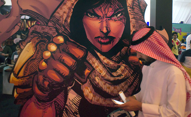 Изображение арабки в виде супергероя