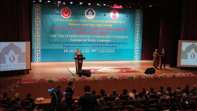 В Туркестане подняли проблему исчезновения тюркских языков