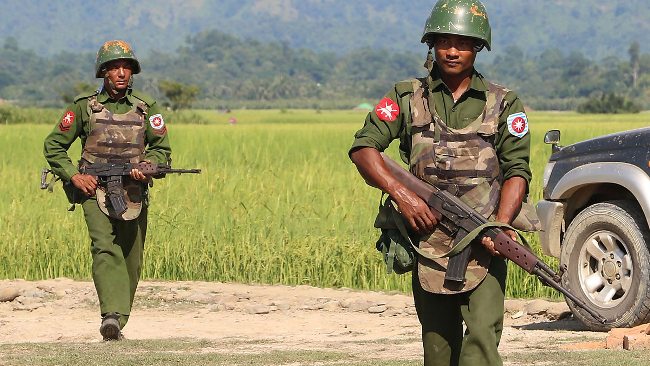 В Мьянме началось внутреннее расследование по жестокому обращению с рохинья