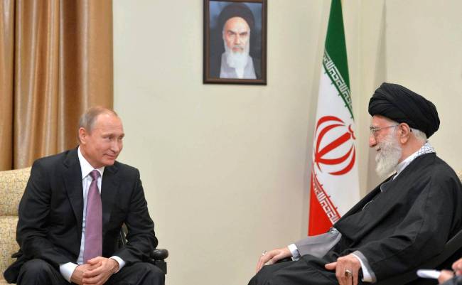 Путин провел встречу с аятоллой Али Хаменеи