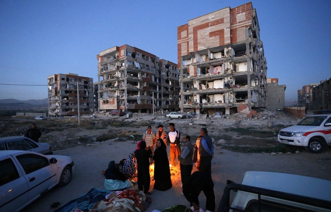В Ираке и Иране погибли более 200 человек в результате землетрясения