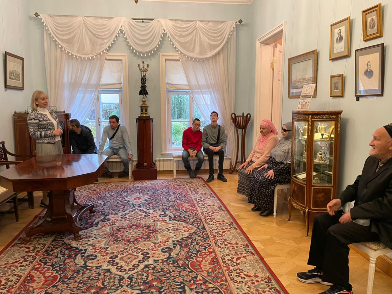 Реабилитанты ОБФ «Ярдам-Помощь» посетили музей Боратынского