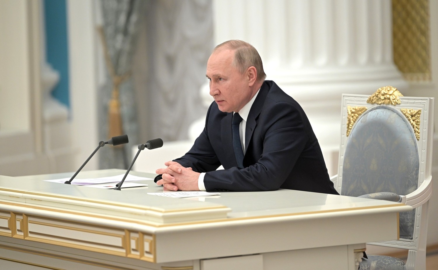Президент России Владимир Путин поздравил мусульман с праздником