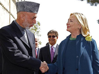 Клинтон позвала талибов на переговоры
