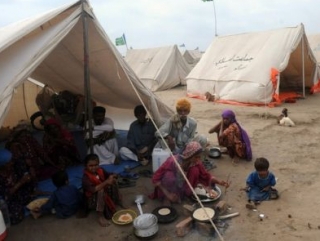 Иран окажет гуманитарную помощь жертвам наводнения в Пакистане