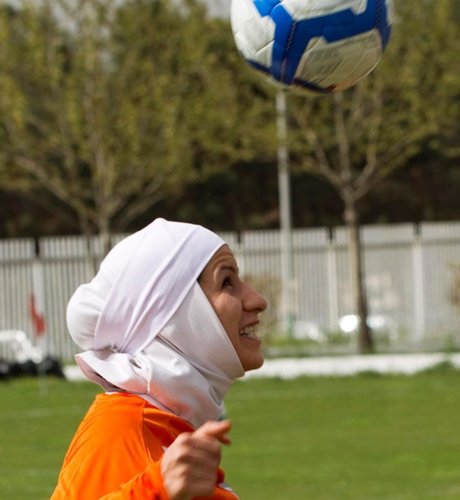 Иранские футболистки добились формы, соответствующей нормам Ислама
