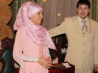 Сотую пару соединит мусульманский клуб знакомств