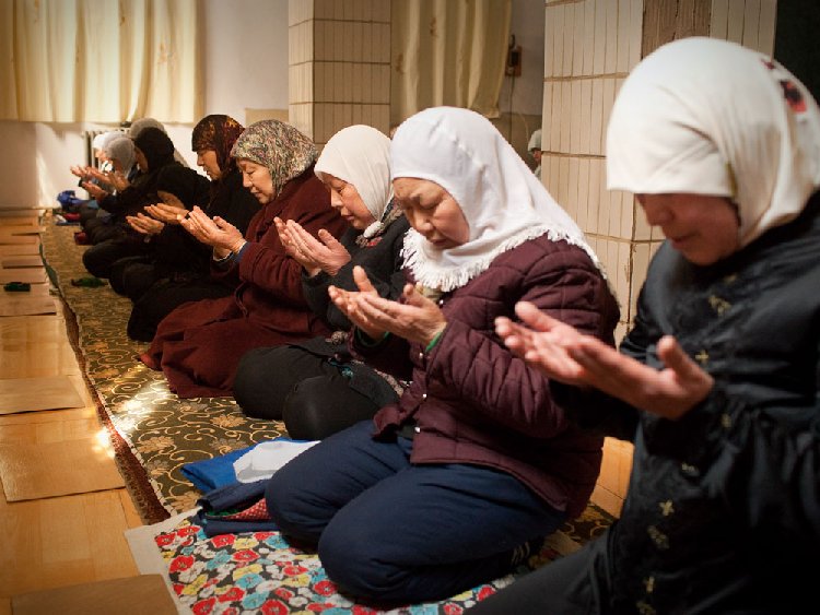 В Китае в мечетях служат женщины-имамы