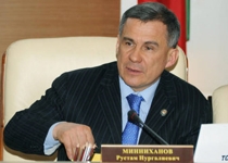 Президент Татарстана встретился с победителями республиканских молодежных конкурсов
