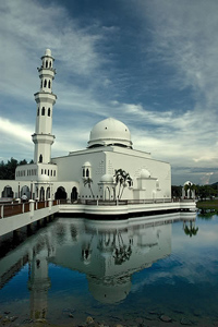 В Нижегородской области с лотка продается мечеть