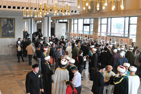 Церемония открытия II Всероссийского форума татарских религиозных деятелей «Национальная самобытность и религия»